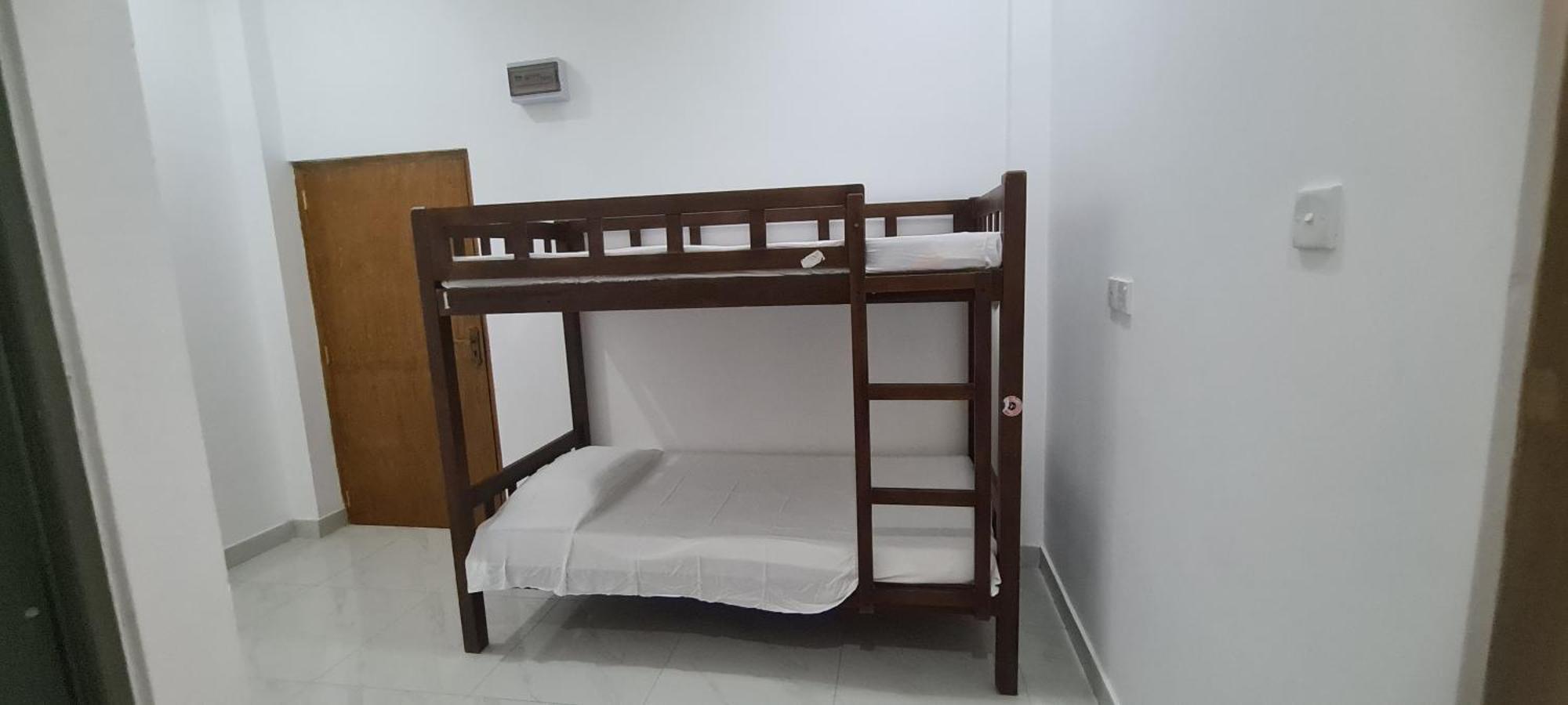 Ceylon Lodge - Airport Transit Hostel ネゴンボ エクステリア 写真